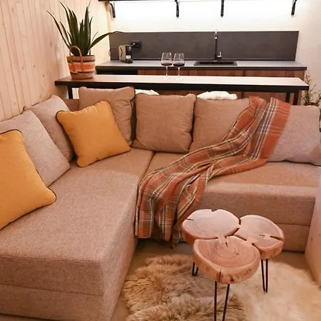 Marand Boutique