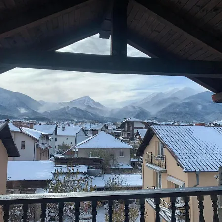 Marand Boutique מלון דירות בנסקו